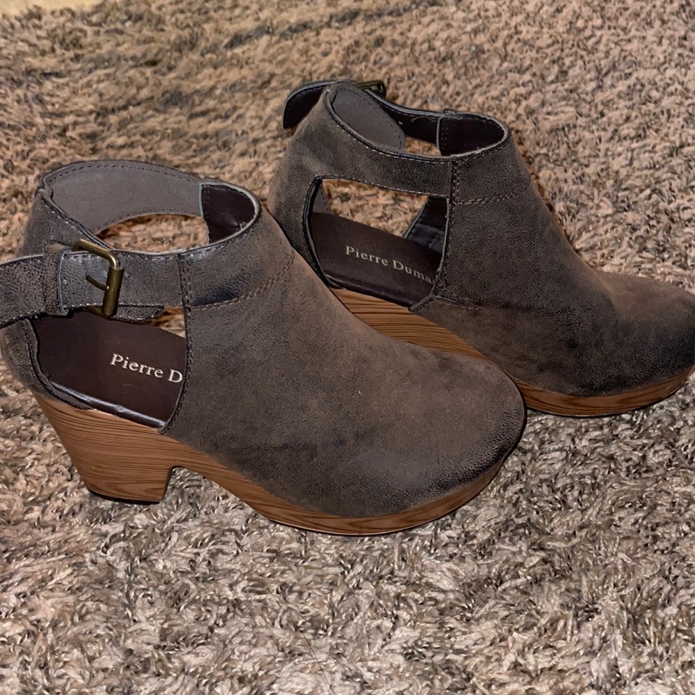 Mini wedge booties